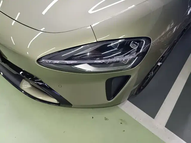 Xiaomi SU7 — Фото автомобиля 17