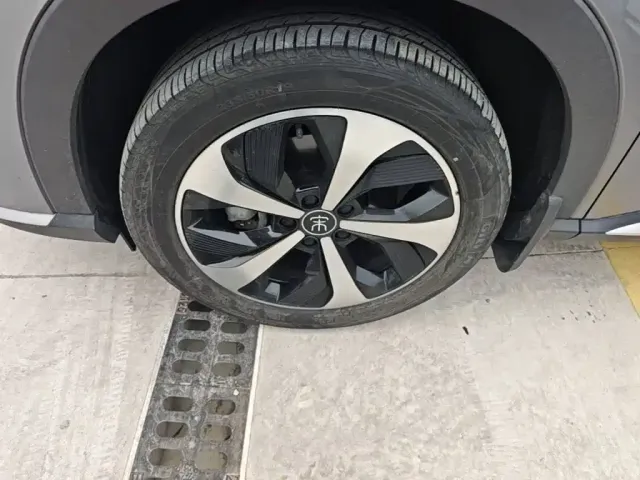 BYD Song PLUS — Фото автомобиля 22