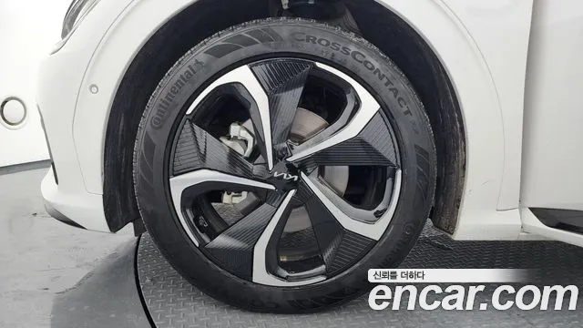 Kia EV6 — Фото автомобиля 5