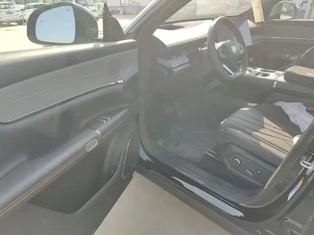 Changan Qiyuan Q07 — Фото автомобиля 15