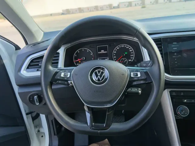 Volkswagen T-Roc — Фото автомобиля 21