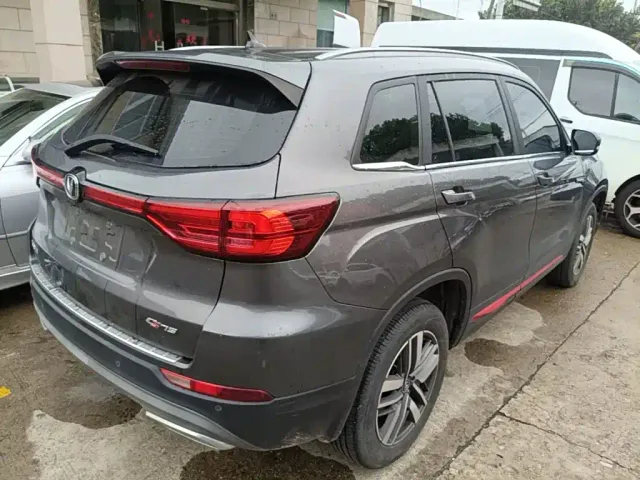 Changan CS75 — Фото автомобиля 6