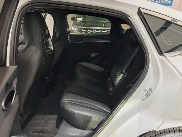 BYD Seal 06 — Фото автомобиля 11