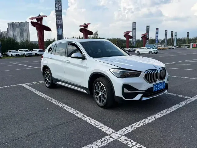 BMW X1 — Фото автомобиля 3