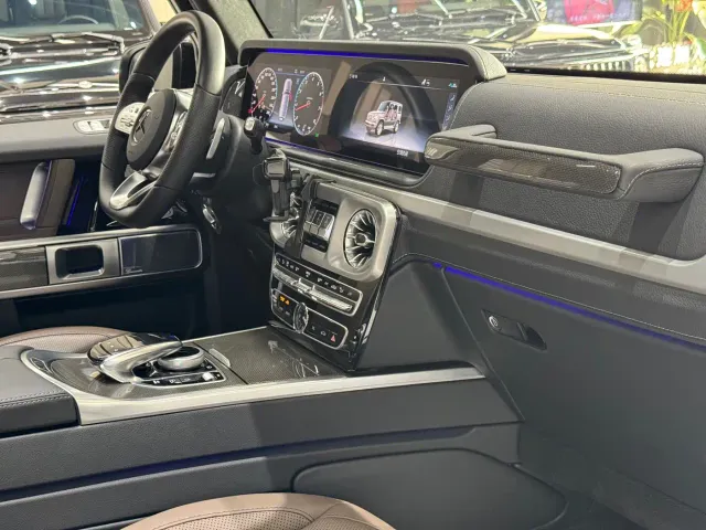 Mercedes-Benz G-Class — Фото автомобиля 10