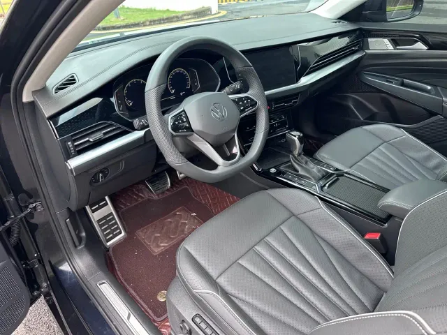 Volkswagen Passat — Фото автомобиля 6