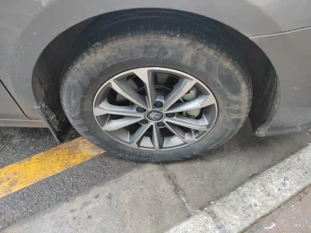 BYD Qin PLUS — Фото автомобиля 25