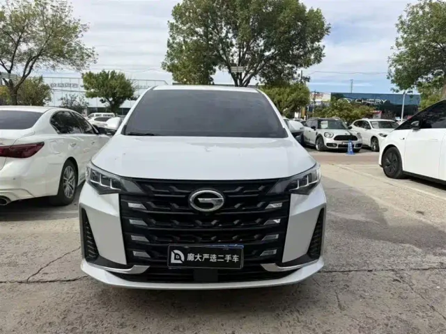 GAC Trumpchi M6 — Фото автомобиля 2