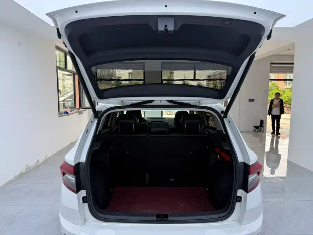 Skoda Karoq — Фото автомобиля 15
