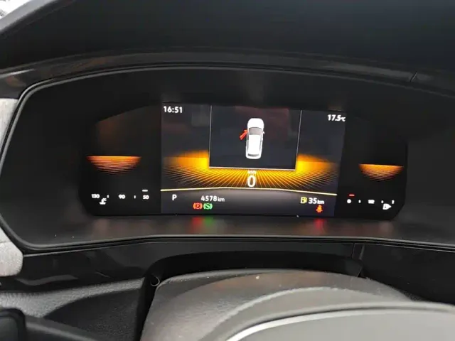 Volkswagen Tharu — Фото автомобиля 7