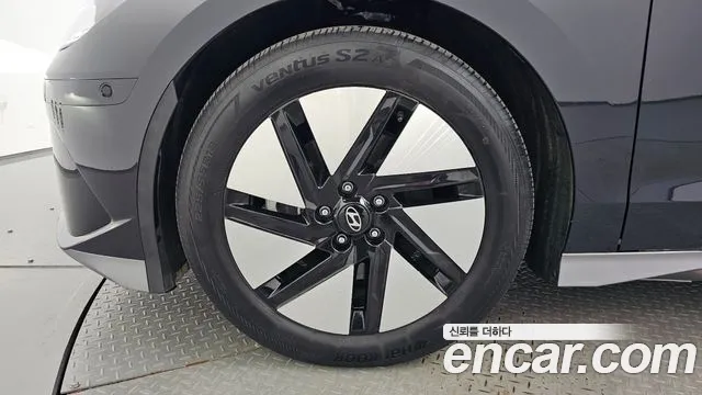 Hyundai Ioniq6 — Фото автомобиля 2