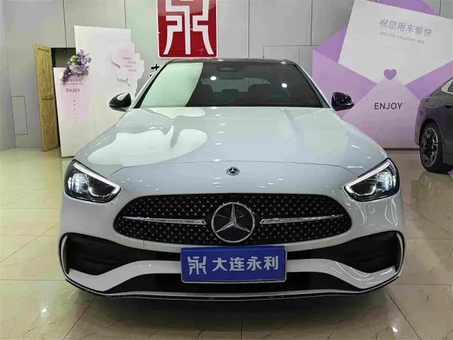Mercedes-Benz C-Class — Фото автомобиля 2