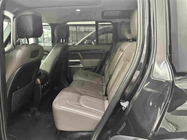 Land Rover Land Rover Defender 2022 110 P400 Dark Special Edition — Фото автомобиля 11