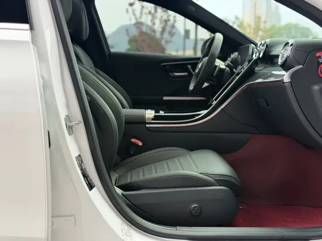 Mercedes-Benz C-Class — Фото автомобиля 17