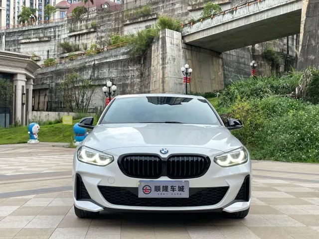 BMW 1 Series — Фото автомобиля 2