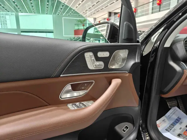 Mercedes-Benz GLS-Class — Фото автомобиля 9