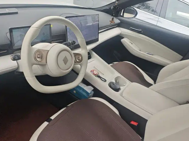 Baojun Baojun Yunhai 2024 140km Plug-in Hybrid — Фото автомобиля 12