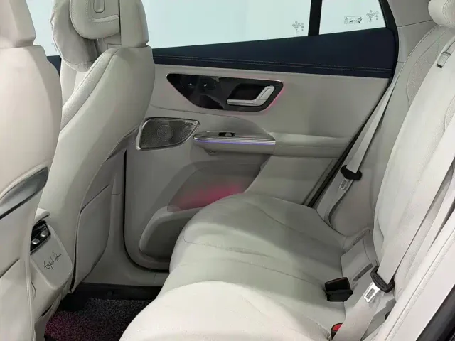 Mercedes-Benz Mercedes-Benz EQE SUV 2023 500 4MATIC — Фото автомобиля 17