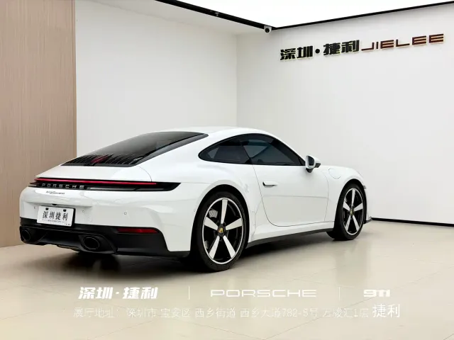 Porsche 911 — Фото автомобиля 4