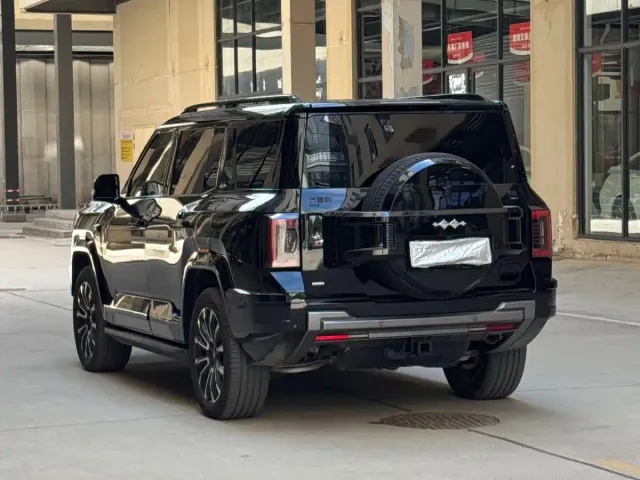 BYD FangChengBao Leopard 8 — Фото автомобиля 15