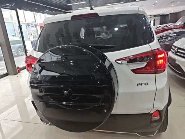 BYD Yuan Pro — Фото автомобиля 5