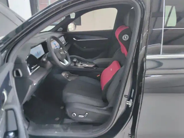 Geely Xingyue L — Фото автомобиля 9