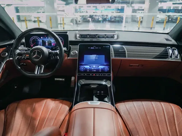 Mercedes-Benz S-Class — Фото автомобиля 15