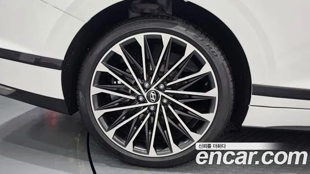 Hyundai Grandeur GN7 — Фото автомобиля 5