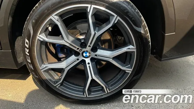 BMW X5 xDrive 40i M Sport — Фото автомобиля 5