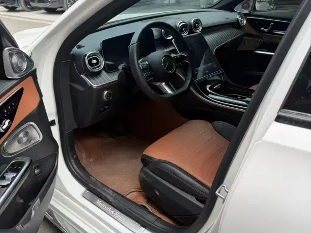 Mercedes-Benz C-Class — Фото автомобиля 6