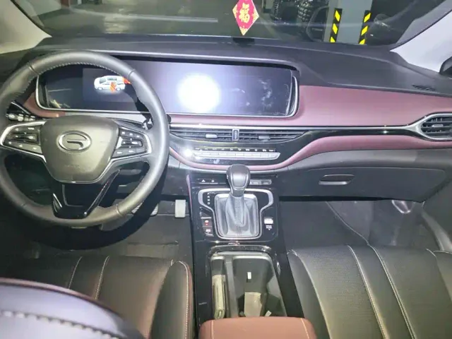 GAC Trumpchi M6 — Фото автомобиля 12