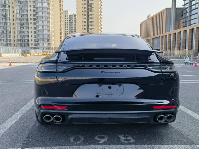 Porsche Panamera — Фото автомобиля 15