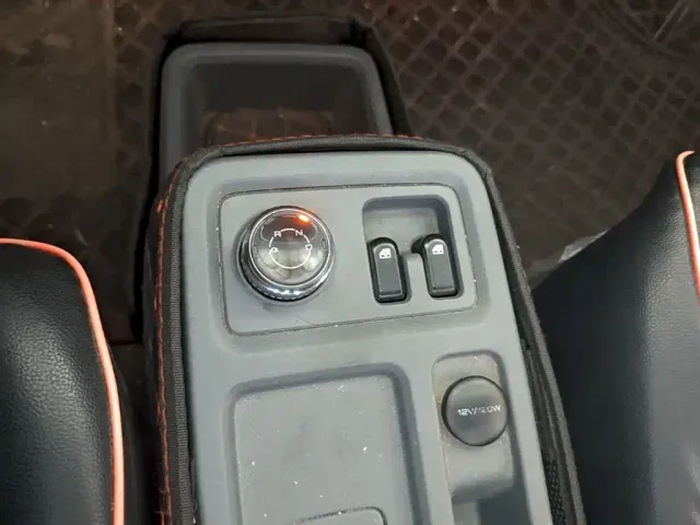 Wuling Yangguang — Фото автомобиля 11
