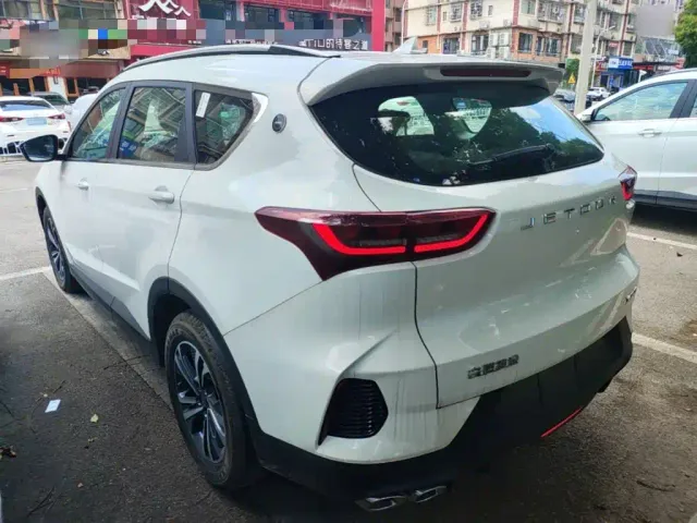 Jetour X70 — Фото автомобиля 4