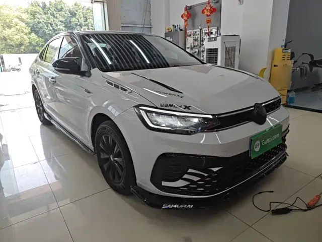 Volkswagen Lavida — Фото автомобиля 3