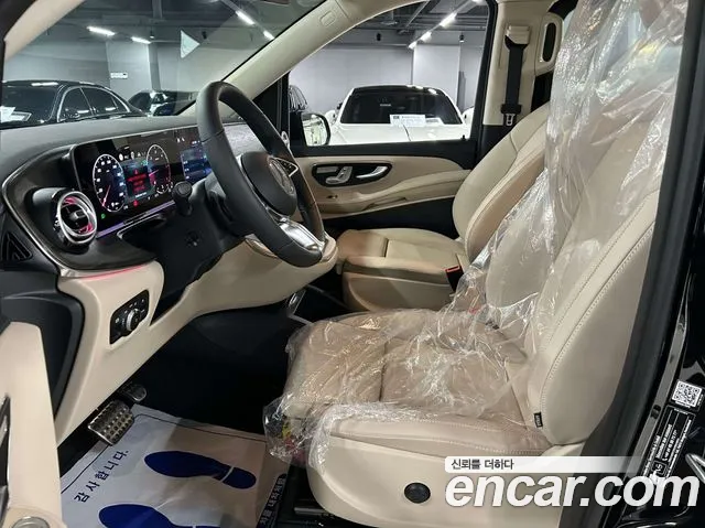 Mercedes-Benz V-Class — Фото автомобиля 6