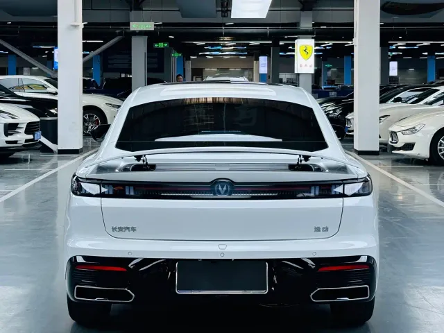 Changan Eado — Фото автомобиля 14