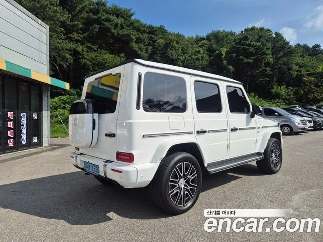 Mercedes-Benz G-Class — Фото автомобиля 2