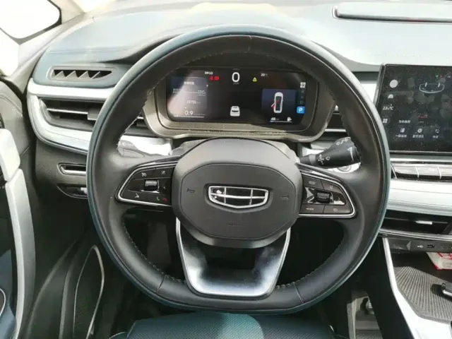 Geely Jiaji — Фото автомобиля 10