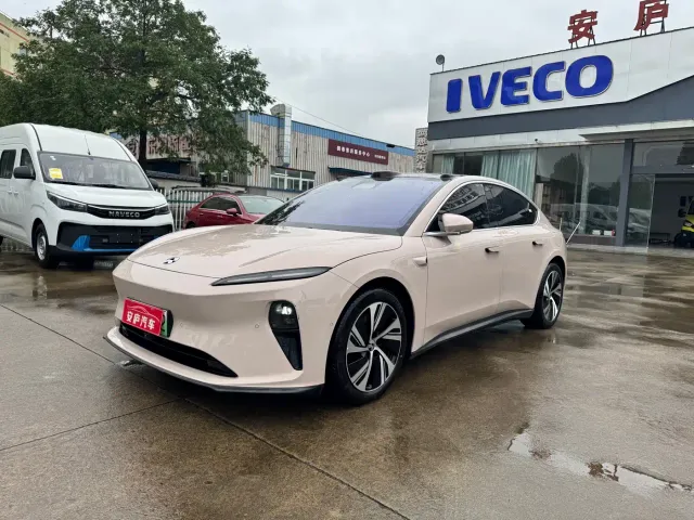 Nio ET5 — Фото автомобиля 3