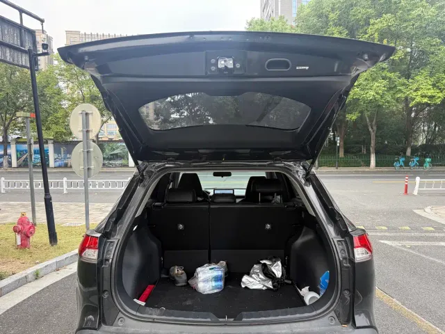 Toyota Corolla Cross — Фото автомобиля 14