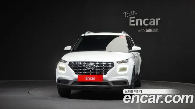 Hyundai Venue — Фото автомобиля 3