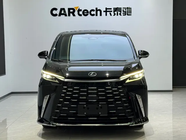 Lexus LM — Фото автомобиля 2