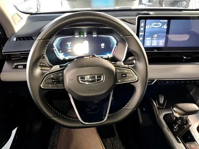Geely Xingrui — Фото автомобиля 10