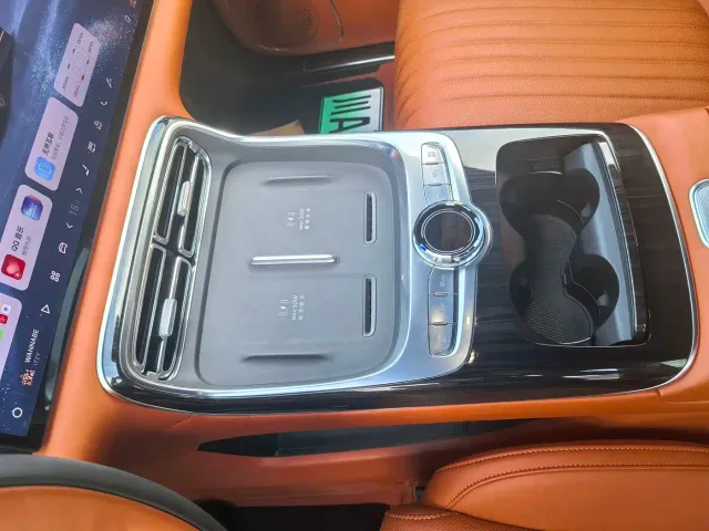 Geely Galaxy M9 — Фото автомобиля 5