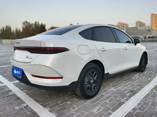 BYD Qin PLUS — Фото автомобиля 3