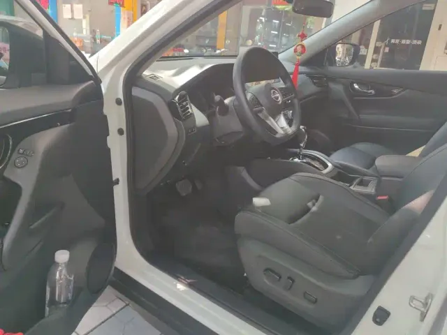 Nissan X-Trail — Фото автомобиля 12