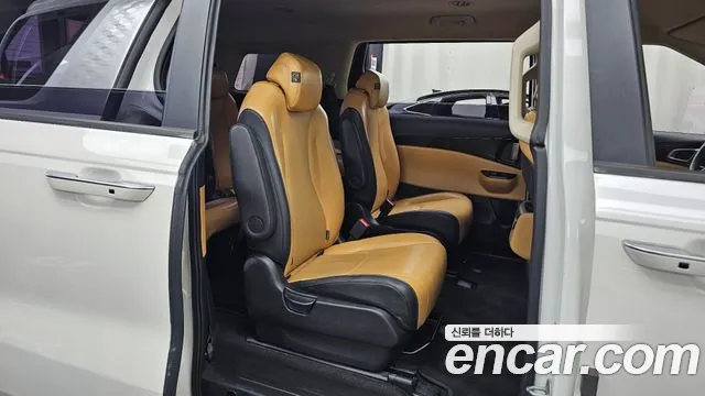 Kia Carnival 4th Gen — Фото автомобиля 17