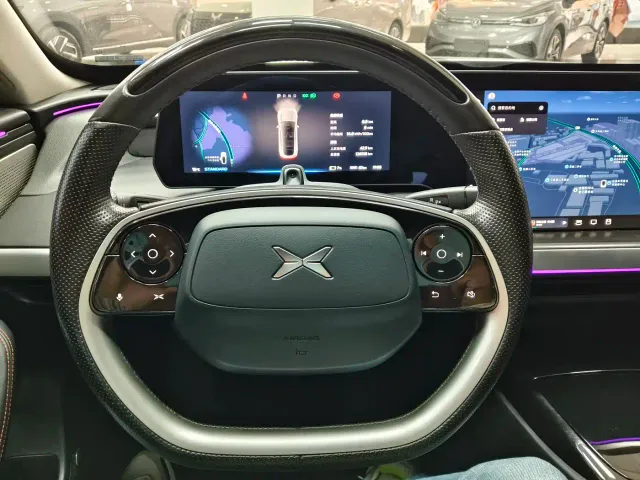 Xpeng P7 — Фото автомобиля 9