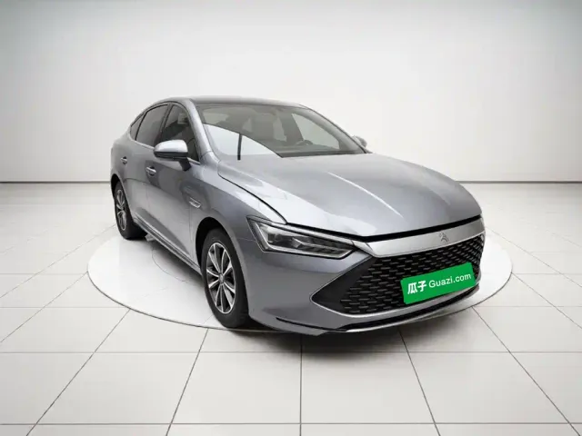 BYD Qin PLUS — Фото автомобиля 3